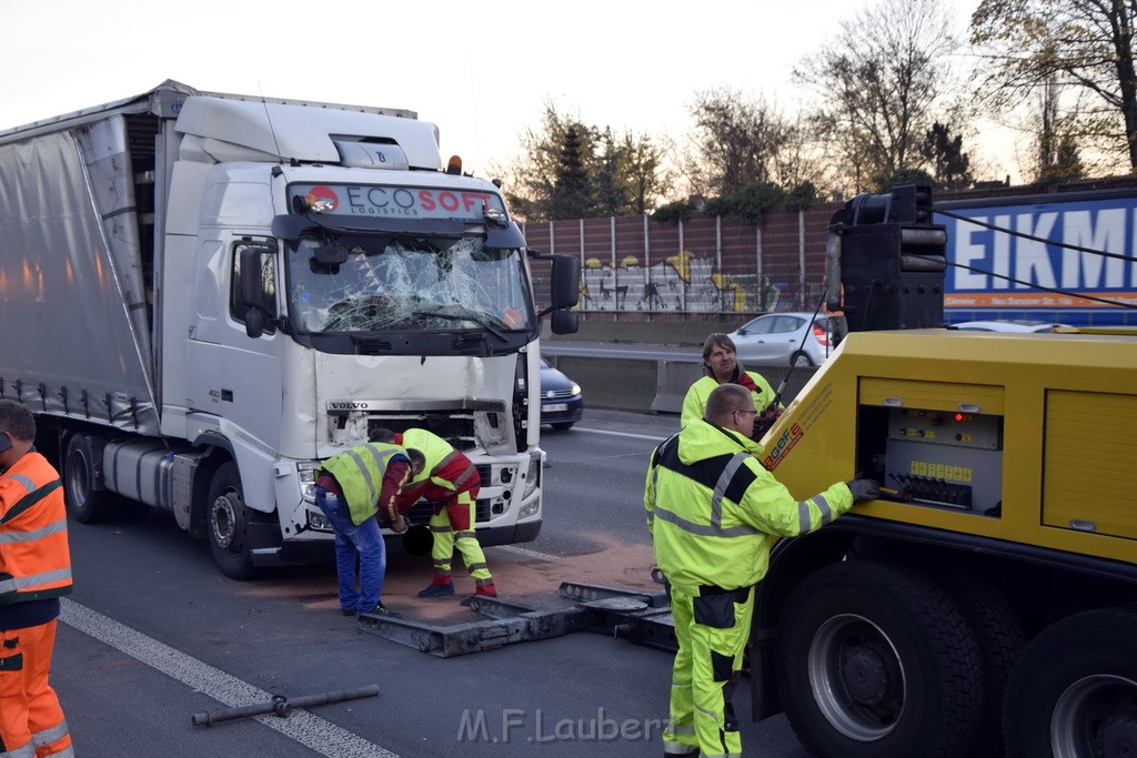 VU LKW A 4 Rich Aachen hinter Rodenkirchener Bruecke P15.JPG - Miklos Laubert